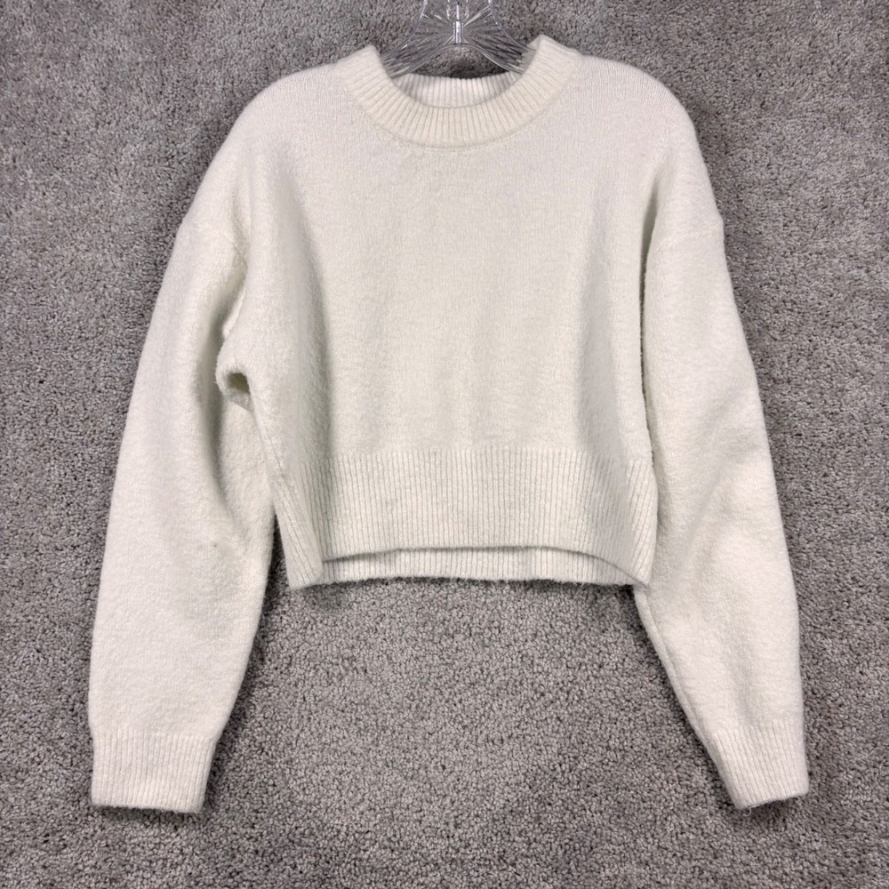 Jon &‎ Anna Contemporary White Cropped Crewneck Sweater Womens Medium Fuzzy Knit